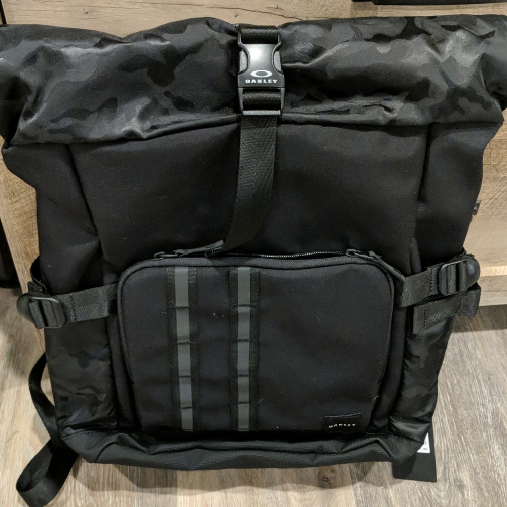 Oakley Roll up Utility Backpack